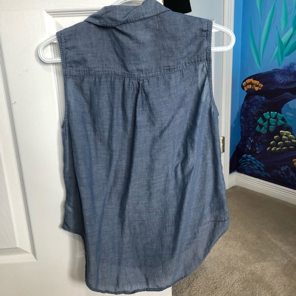 Demin looking button up shirt - Picture 2 of 2